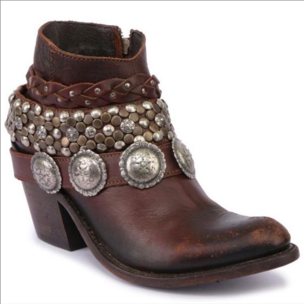 Liberty black distressed brown boots
